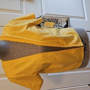 nwt women's sz s yellow Richard sport top w/ flip flops